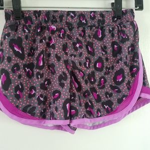 Old Navy L girls leopard print athletic shorts